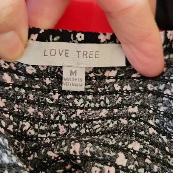 Love Tree Top - Picture 2 of 4